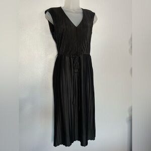 MNG Mango pleated Black Midi Party Dress Size 4 NWT